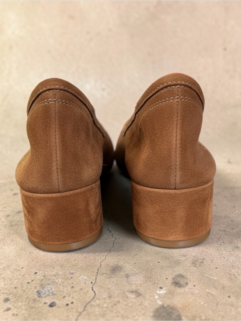 STEVE MADDEN Mollie Tan Suede Block-Heel Pumps (9) - Picture 3 of 7
